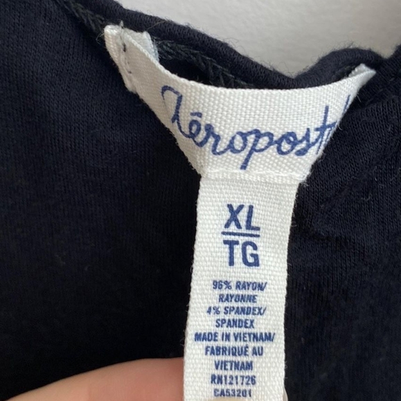 2/$15 ✨Aeropostale Fitted Scoop Neck Tee - Picture 3 of 3